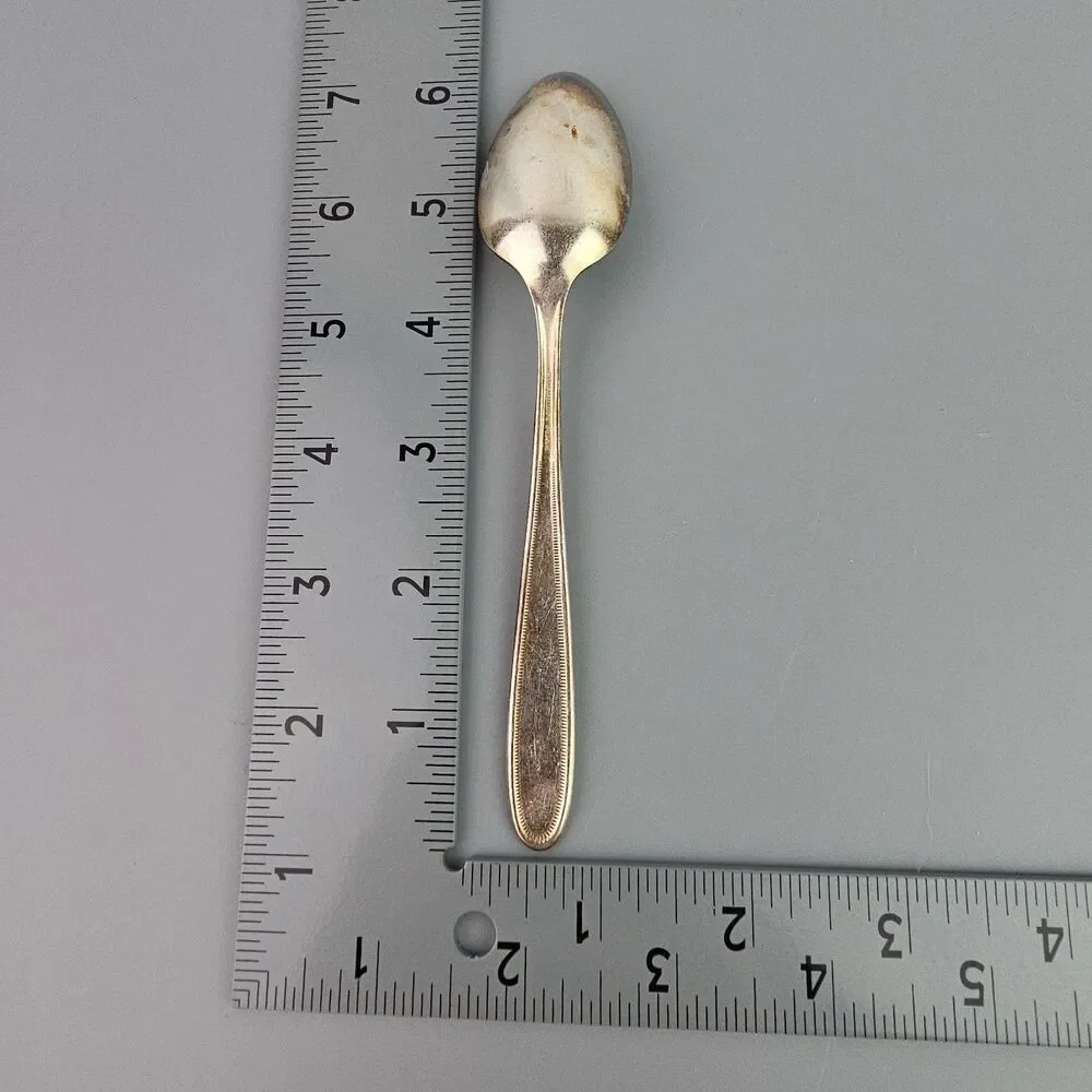 Vintage Set of 9 Oneida Community Teaspoons Plate Silverplate  Grosvenor Pattern
